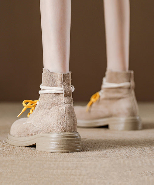 Rote Schnürstiefel aus Wildleder von Splicing Boutique