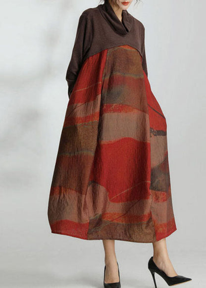 Rote Printtaschen Feine Seidenkleider Frühling