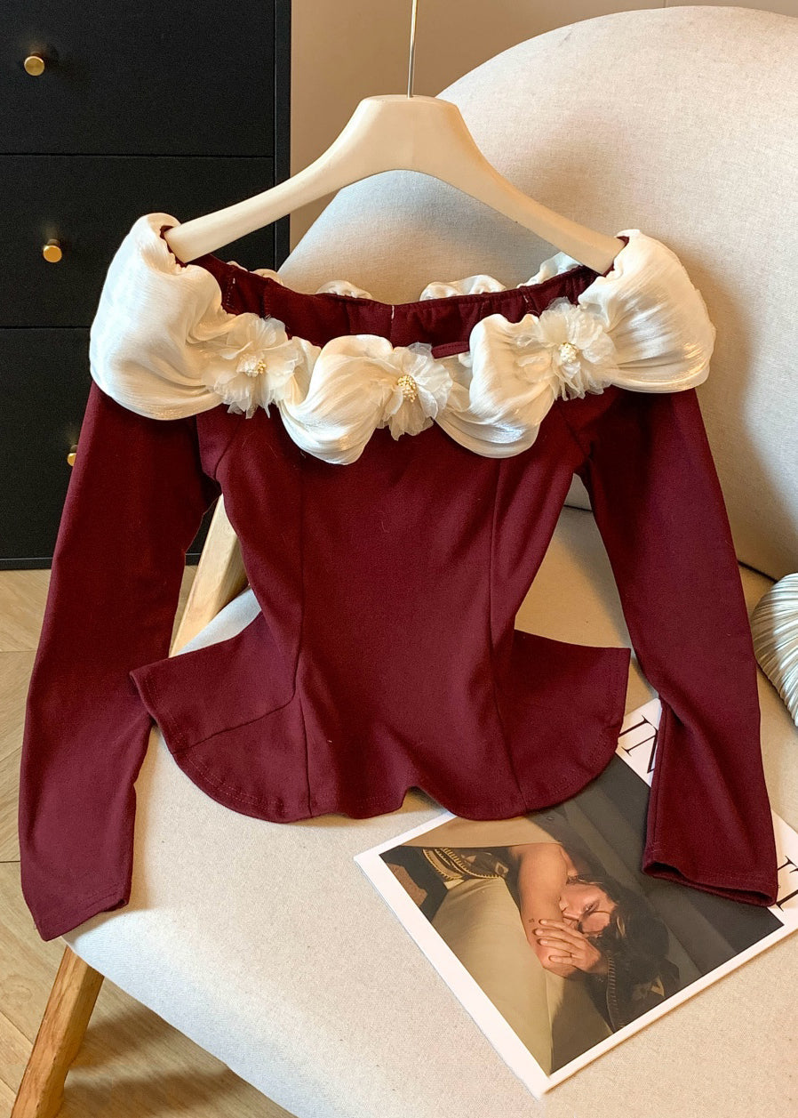 Rotes T-Shirt aus Baumwolle mit Rüschen und Patchwork-Muster, U-Boot-Ausschnitt