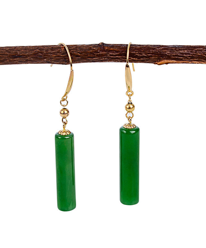 Pendientes colgantes de jade verde regular con incrustaciones de oro de 18 quilates