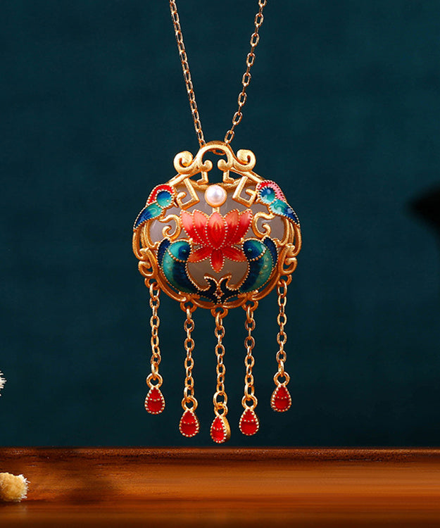 Halskette mit Quastenanhänger aus Sterlingsilber im Retro-Farbblock-Design und vergoldeter Jade-Emaille. Jedes Jahr gibt es einen Fisch.