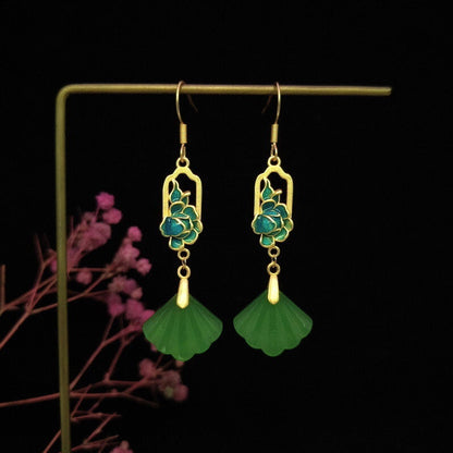 Pendientes colgantes con borlas en forma de abanico de concha de jade y oro antiguo verde retro