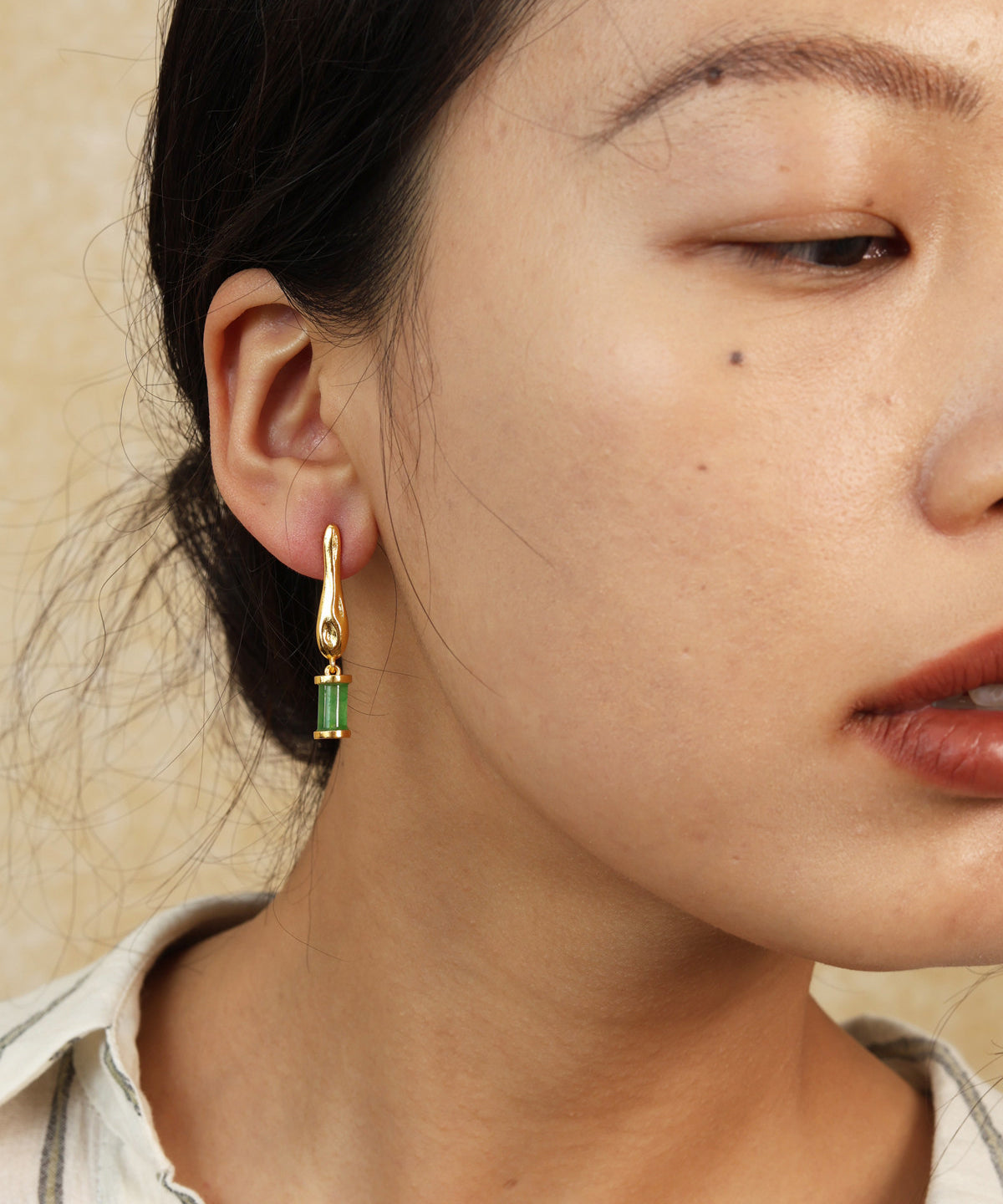 Retro Green Copper Overgild Chalcedony Asymmetrical Water Droplet Drop Earrings