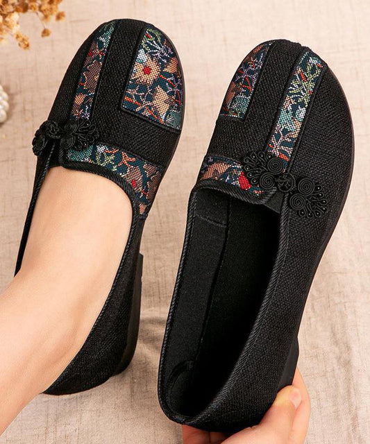 Retro Red Flat Shoes Splicing Embroidered Oriental Button