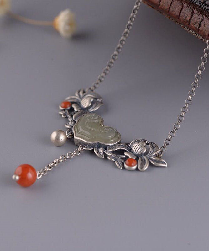 Retro-Halskette mit Anhänger aus rotem Sterlingsilber mit Jade-Achat und Pfingstrose