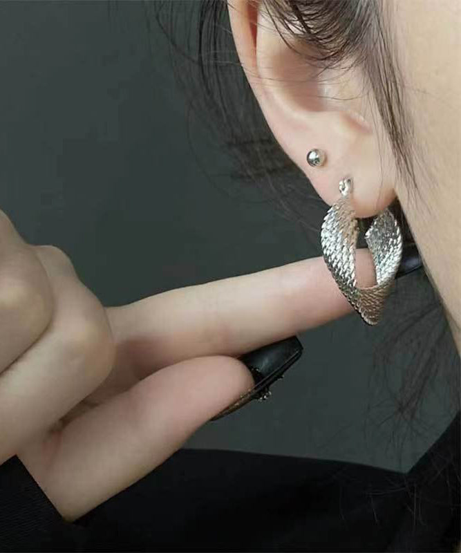 Retro-Creolen mit geometrischem Kreis aus Seide und Metall