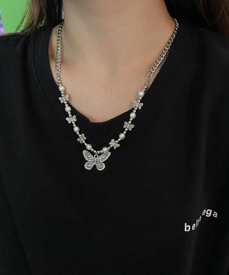 Retro-Halskette mit Schmetterlingsanhänger aus Edelstahl