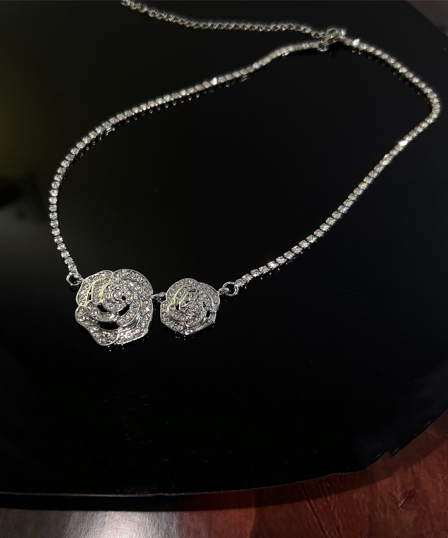 Collar de princesa floral con circonitas y plata de ley de seda retro