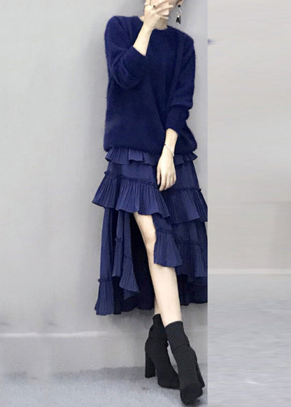 Zweiteiliges Set aus königsblauem Baumwollstrickpullover und langem Kleid mit Laternenärmeln