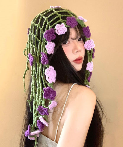 Dreieckiges Kopftuch mit Blumenmuster im ländlichen Stil