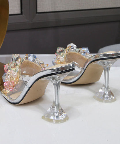 Silberne Hausschuhe mit Kristallspleißung und transparentem High Heel