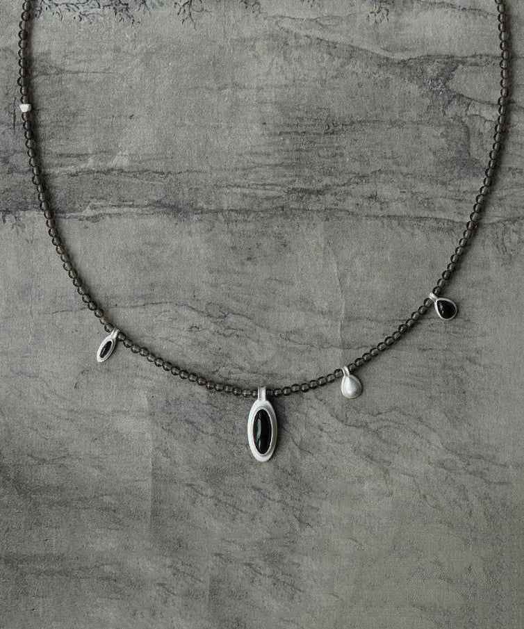 Simple Black Alloy Agate Crystal Patchwork Pendant Necklace