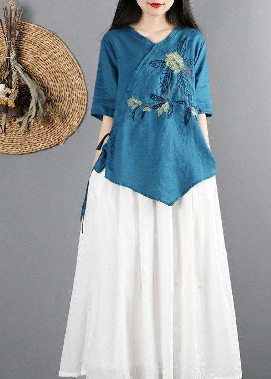 Einfaches blaues asymmetrisches Baumwolltop mit Bindegürtel und halben Ärmeln