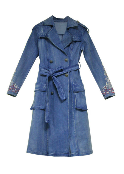 Einfache blaue Peter-Pan-Kragentaschen bestickte Doppelbrust-Schärpen Baumwoll-Denim-Trenchcoats Frühling