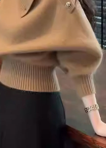 Suéter de punto acogedor con botones de café sencillo para invierno