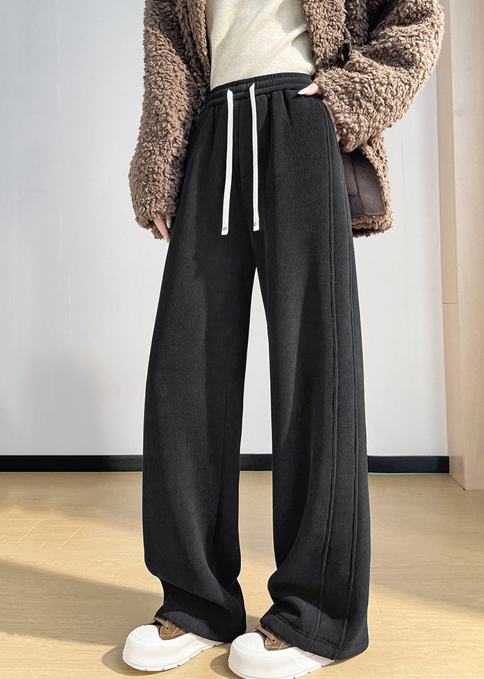 Einfache, warme Fleecehose mit Taschen und Kordelzug für den Winter