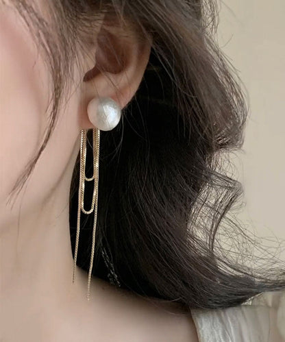 Schlichte Ohrringe mit Perlenquaste in Gold und Kupfer