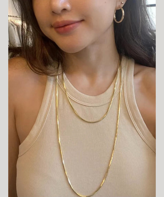 Schlichte lange Halskette aus vergoldetem Edelstahl