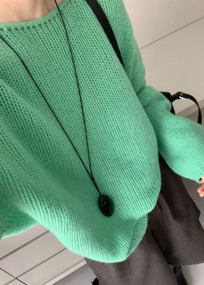 Einfacher grüner Strickpullover mit Rundhalsausschnitt und Patchwork-Design, Laternenärmel