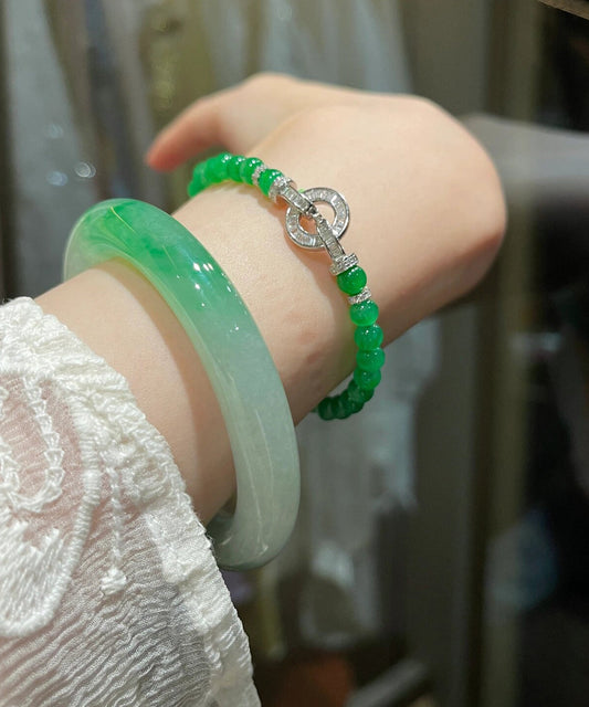 Pulsera sencilla de jade verde en plata de ley