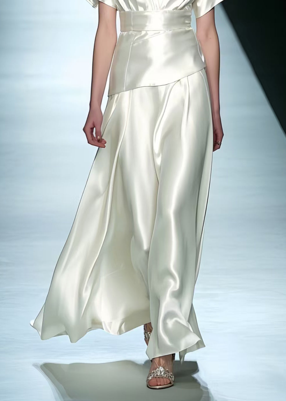 Simple Milk White Exra Large Hem Draping Silk Party Dress Summer