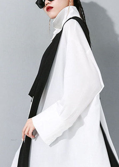 Einfaches weißes asymmetrisches Knopf-Baumwoll-Zweiteiler-Set