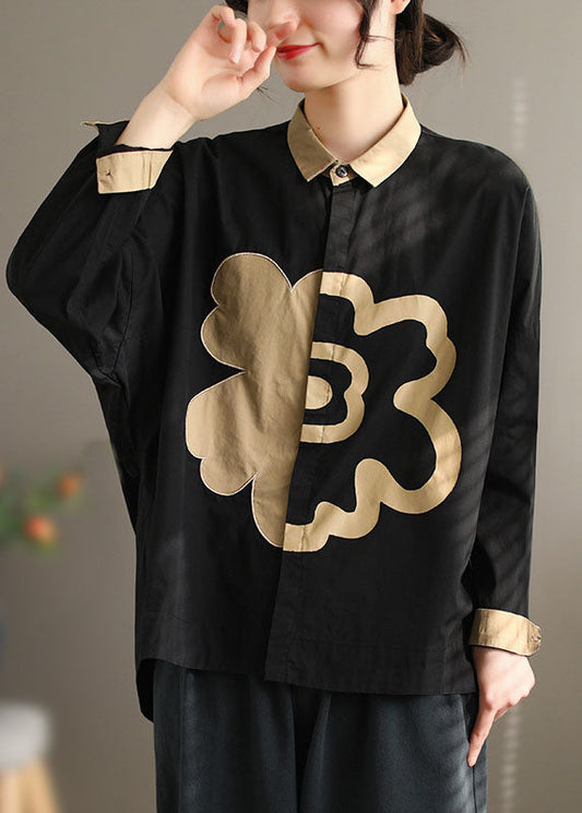 Schlichtes schwarzes Patchworkhemd mit Peter-Pan-Kragen und Fledermausärmeln