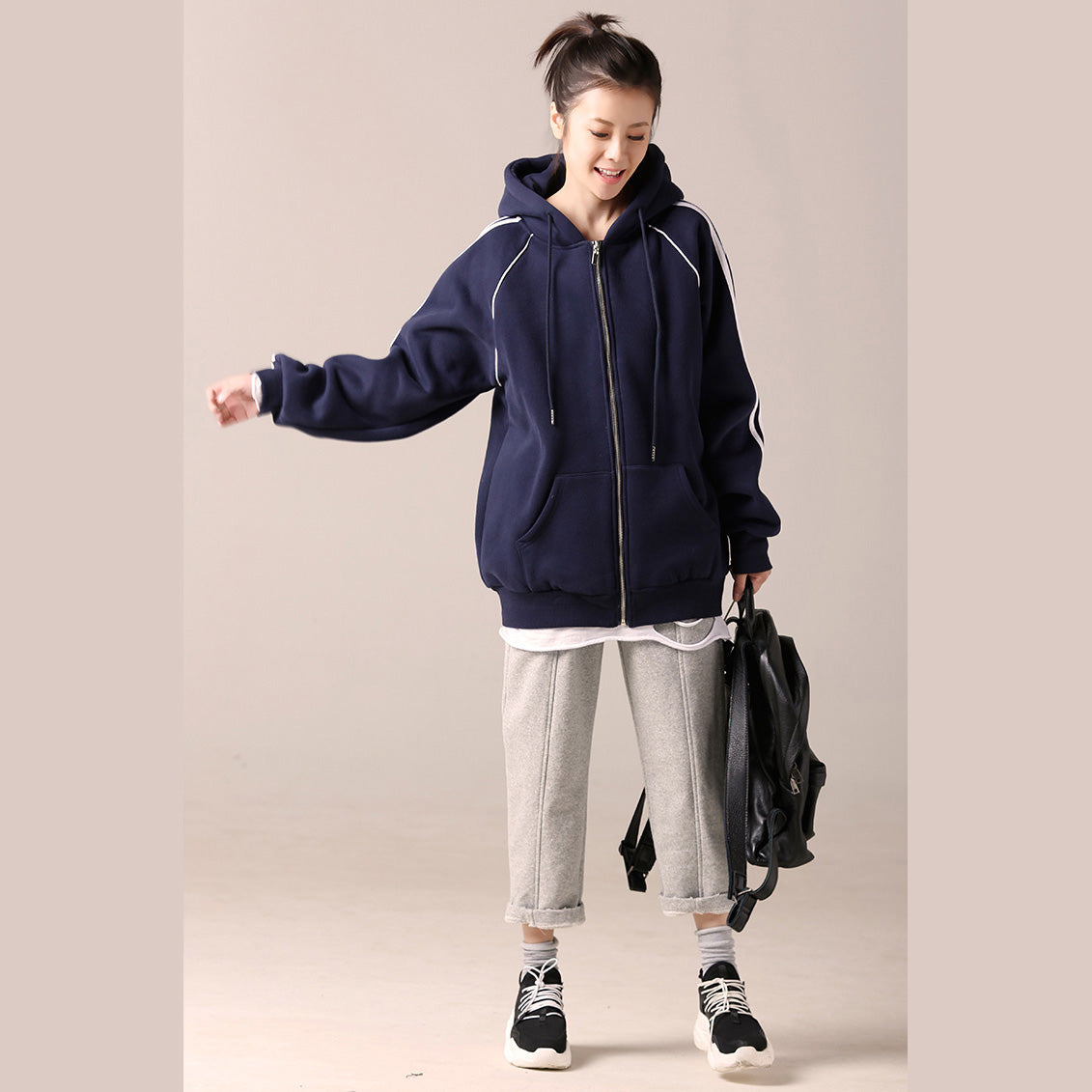 Einfache Baumwolltuniken für Damen 2019 Catwalk blaue Alltagsbluse mit Kapuze