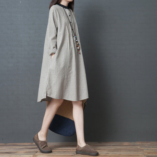 Schlichtes Langarm-Leinenkleid Bio-Arbeitsoutfits schwarz gestreiftes Kunstkleid Stehkragen