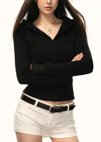 Schmal geschnittener, grauer Baumwollmantel mit Kapuze und Reißverschlusstaschen für den Frühling