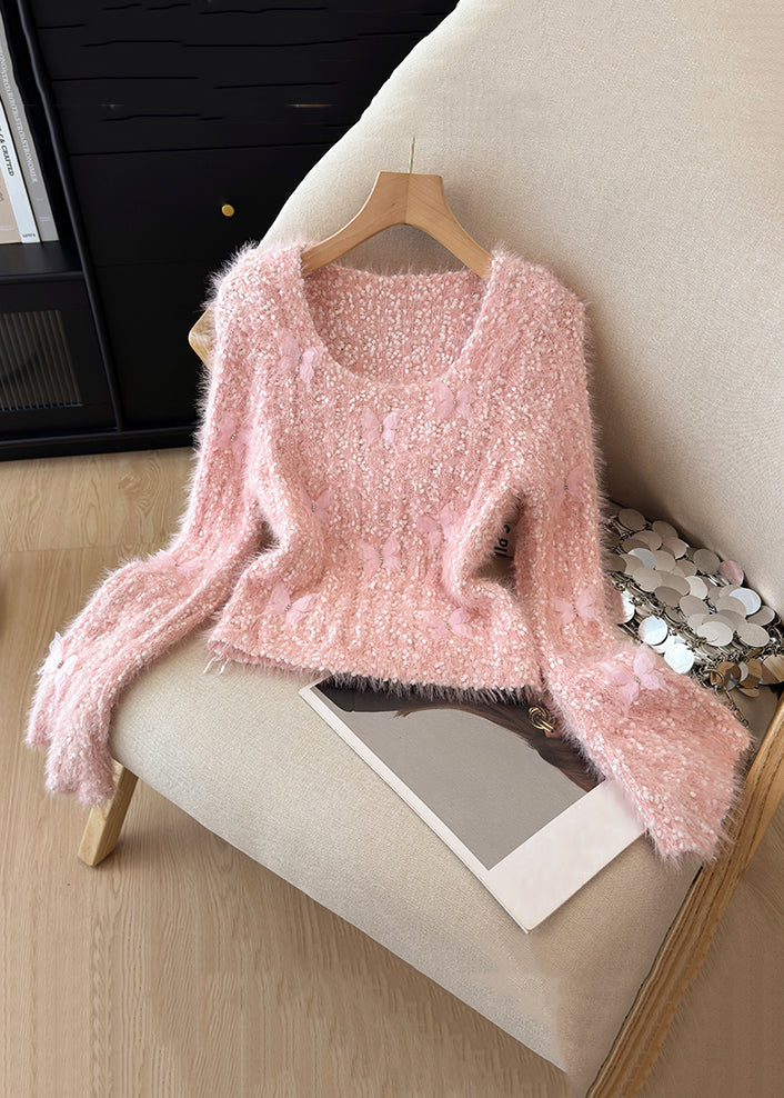 Schmal geschnittener, kuscheliger, rosa Strickpullover im Originaldesign mit ausgestellten Ärmeln