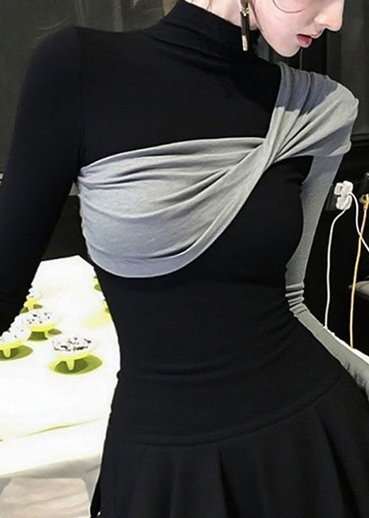 Schmal geschnittene lila T-Shirts aus Baumwolle mit asymmetrischem Patchwork-Muster für den Frühling