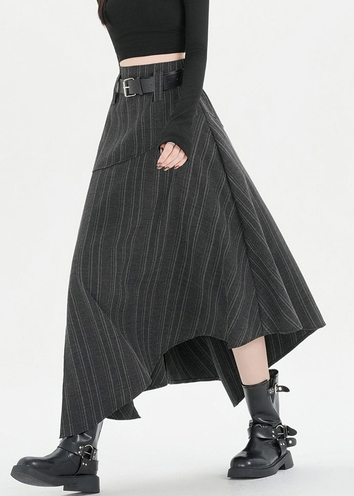 Gestreifter dunkelgrauer asymmetrischer Spandex-Rock mit seitlichem Schlitz