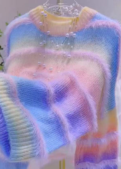 Suéter de punto acogedor con cuello redondo y degradado de color verde a rayas para invierno