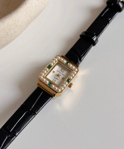 Style Black Leather Zircon Shell Quartz Movement Watches