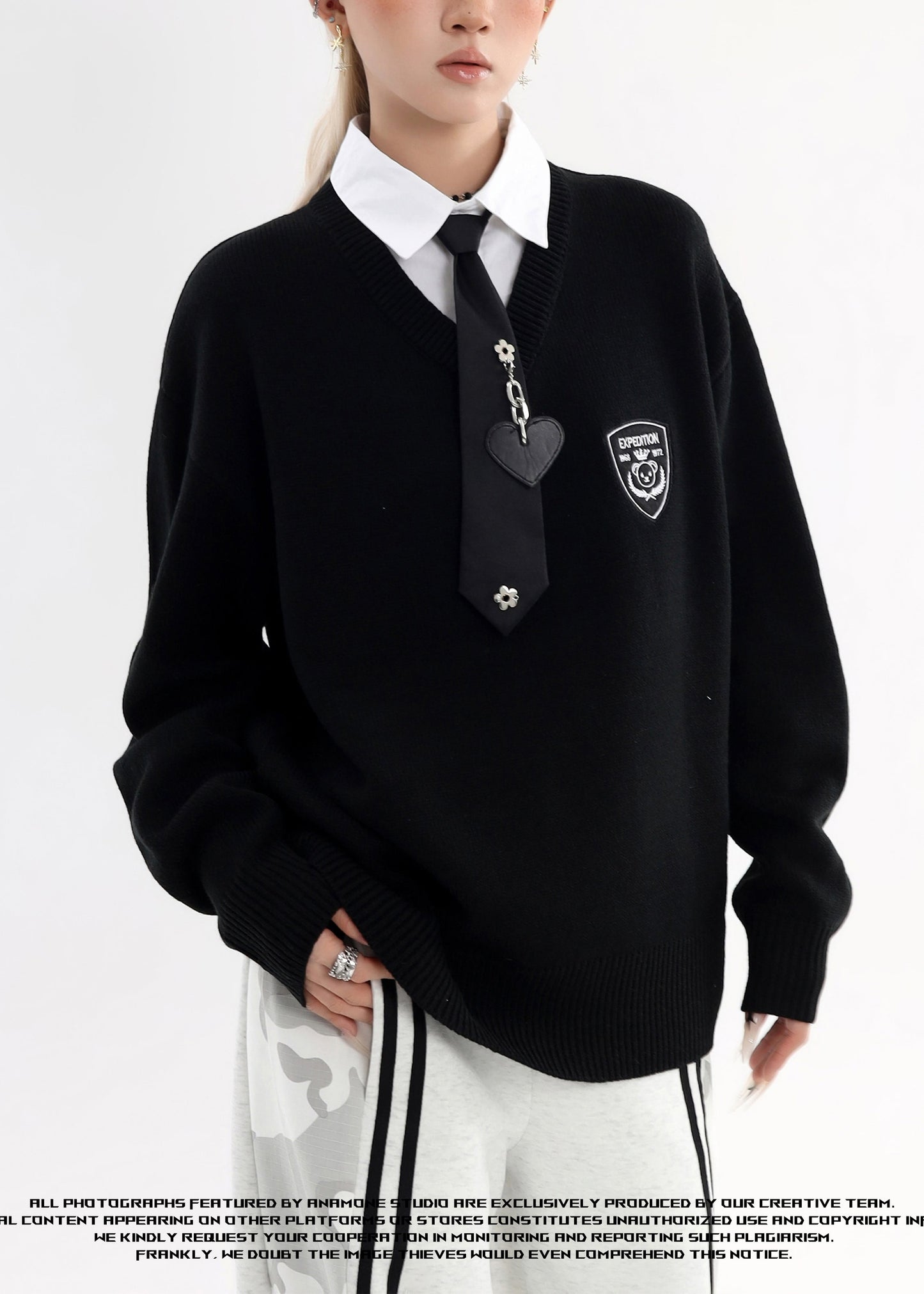 Schwarzes Patchwork-Strickhemd mit Peter-Pan-Kragen, Fake-Zweiteiler, Winter