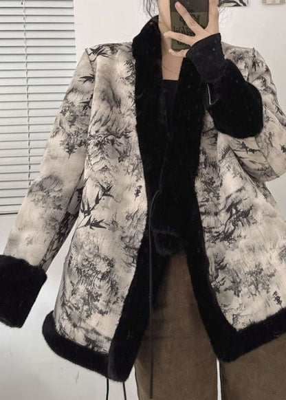 Abrigos de piel y cuero con cuello en V y cintura anudada en negro de estilo patchwork para invierno.