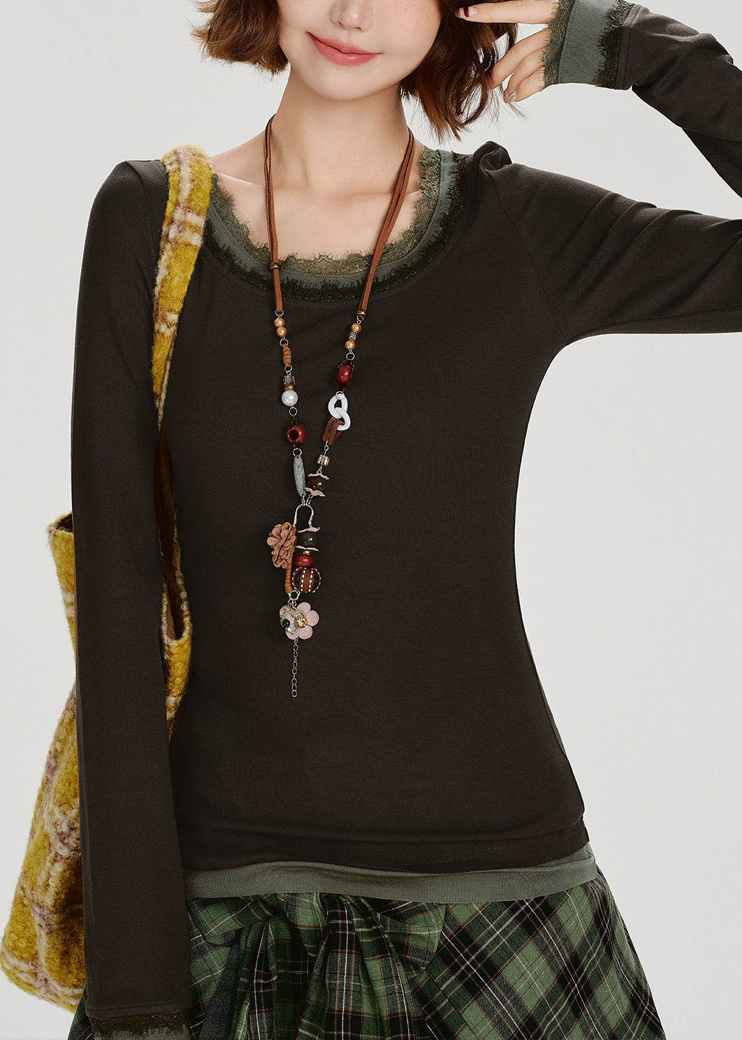 Stilvolles braunes Patchwork-Oberteil aus Baumwolle mit Rundhalsausschnitt, zweiteilig, im Stil eines Zweiteilers, Frühling