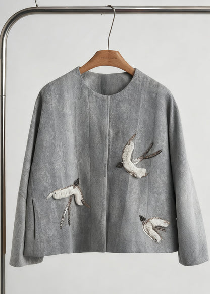 Stilvoller khakifarbener, bestickter Jacquard-Seidensamtmantel, Frühlingsmode