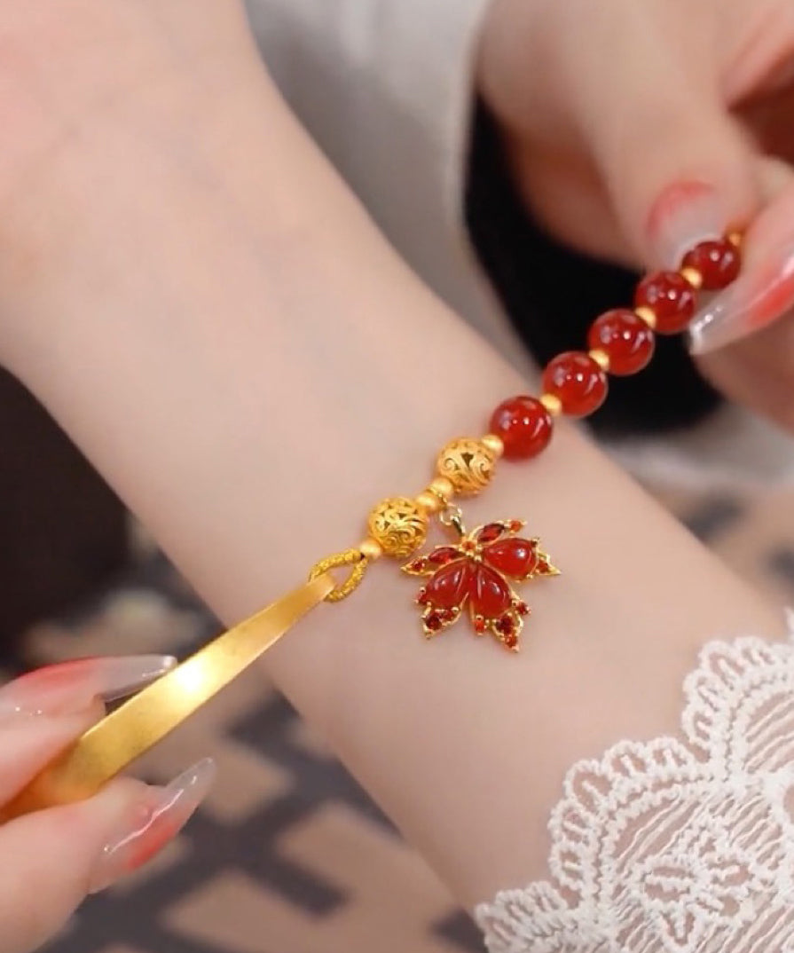 Stil: Rotes Sterlingsilber, vergoldetes Achat-Ahornblatt-Bettelarmband mit Quaste