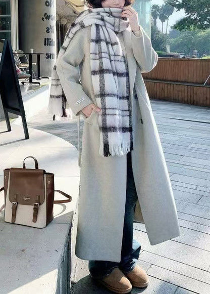 Stilvoller aprikosenfarbener Oversize-Wollmantel mit Reverskragen für den Winter