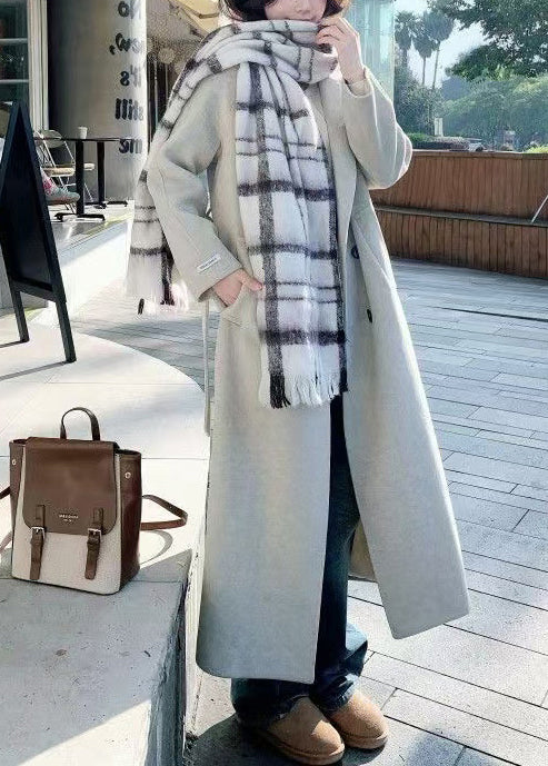 Stilvoller aprikosenfarbener Oversize-Wollmantel mit Reverskragen für den Winter