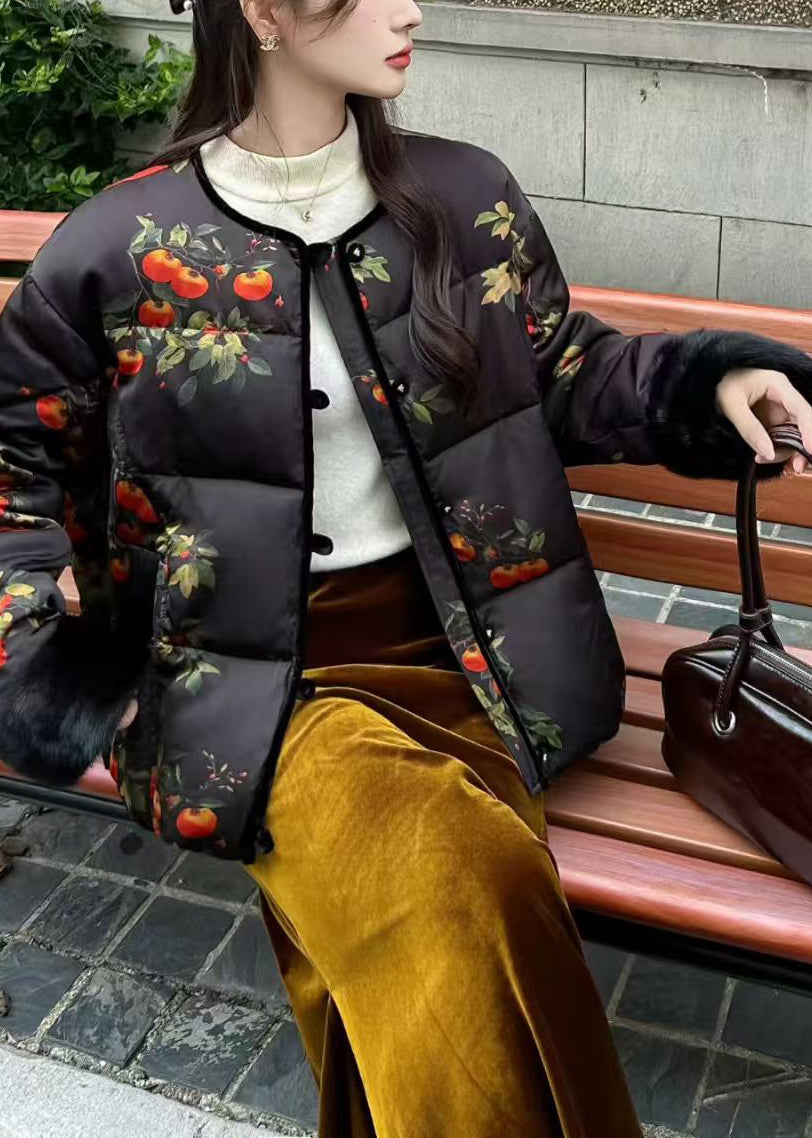 Stilvolle Winterjacke aus schwarzem Nerzfell mit Patchwork-Print und Entendaunen