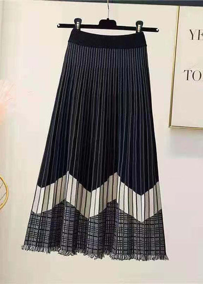 Stilvoller schwarzer Patchwork-Strickrock mit Quasten für den Winter