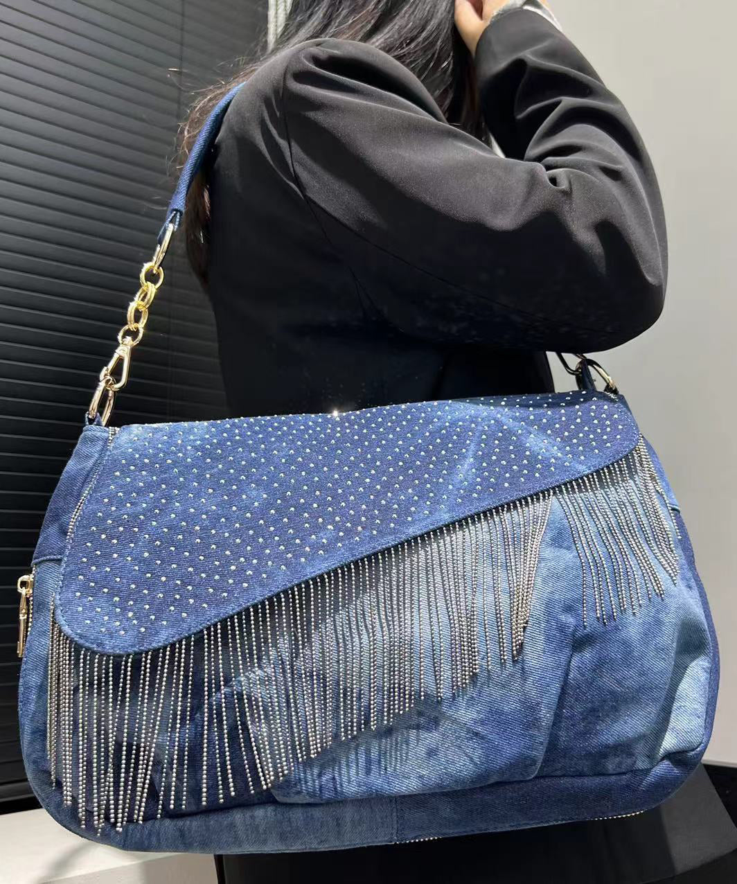 Stylish Blue Tassel Zircon Patchwork Denim Shoulder Bags