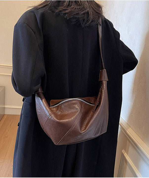 Bolsos de mano elegantes y versátiles de piel sintética marrón sólida y duradera para mujer