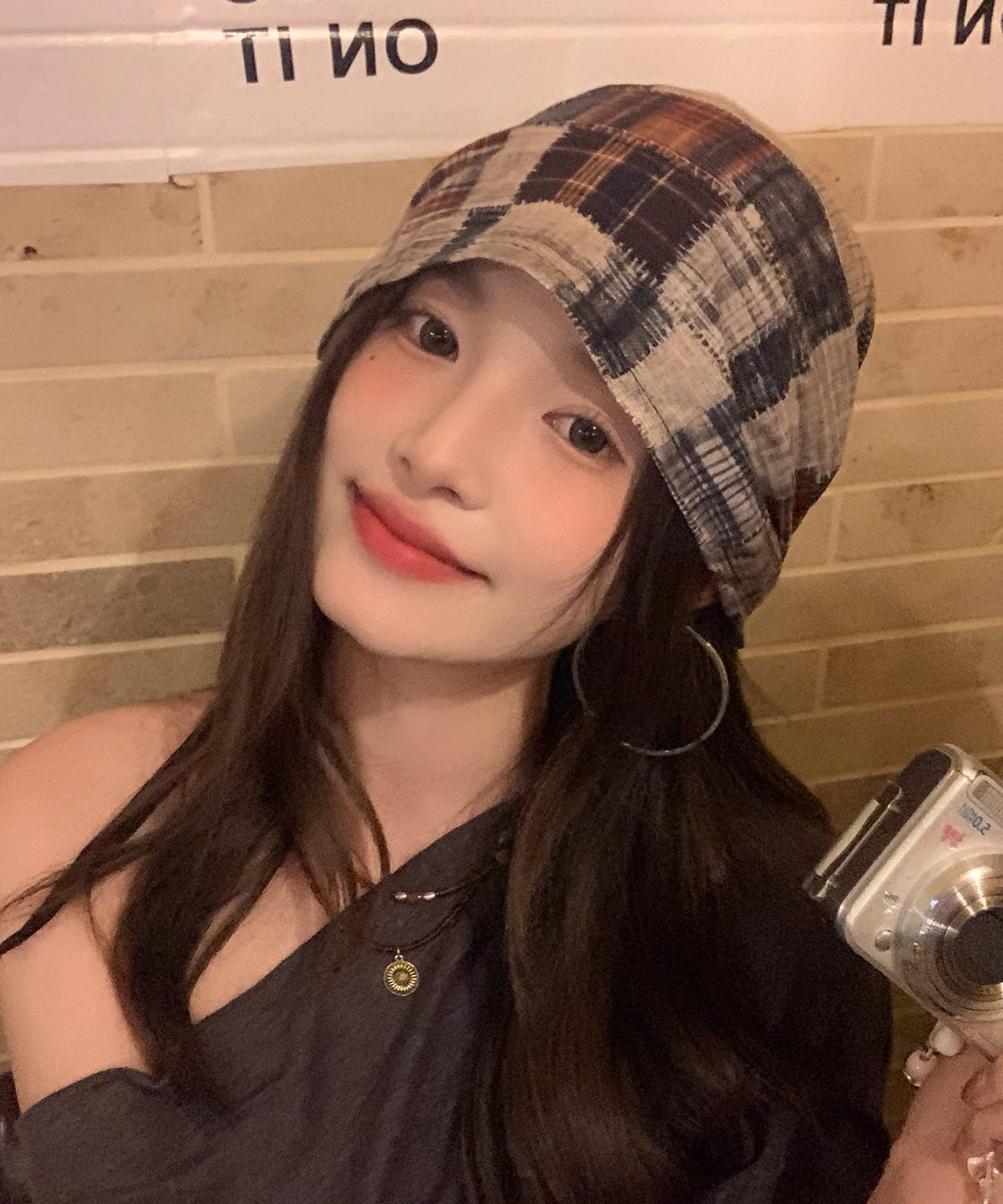 Elegante gorro Bonnie de algodón con cordón y bloques de colores