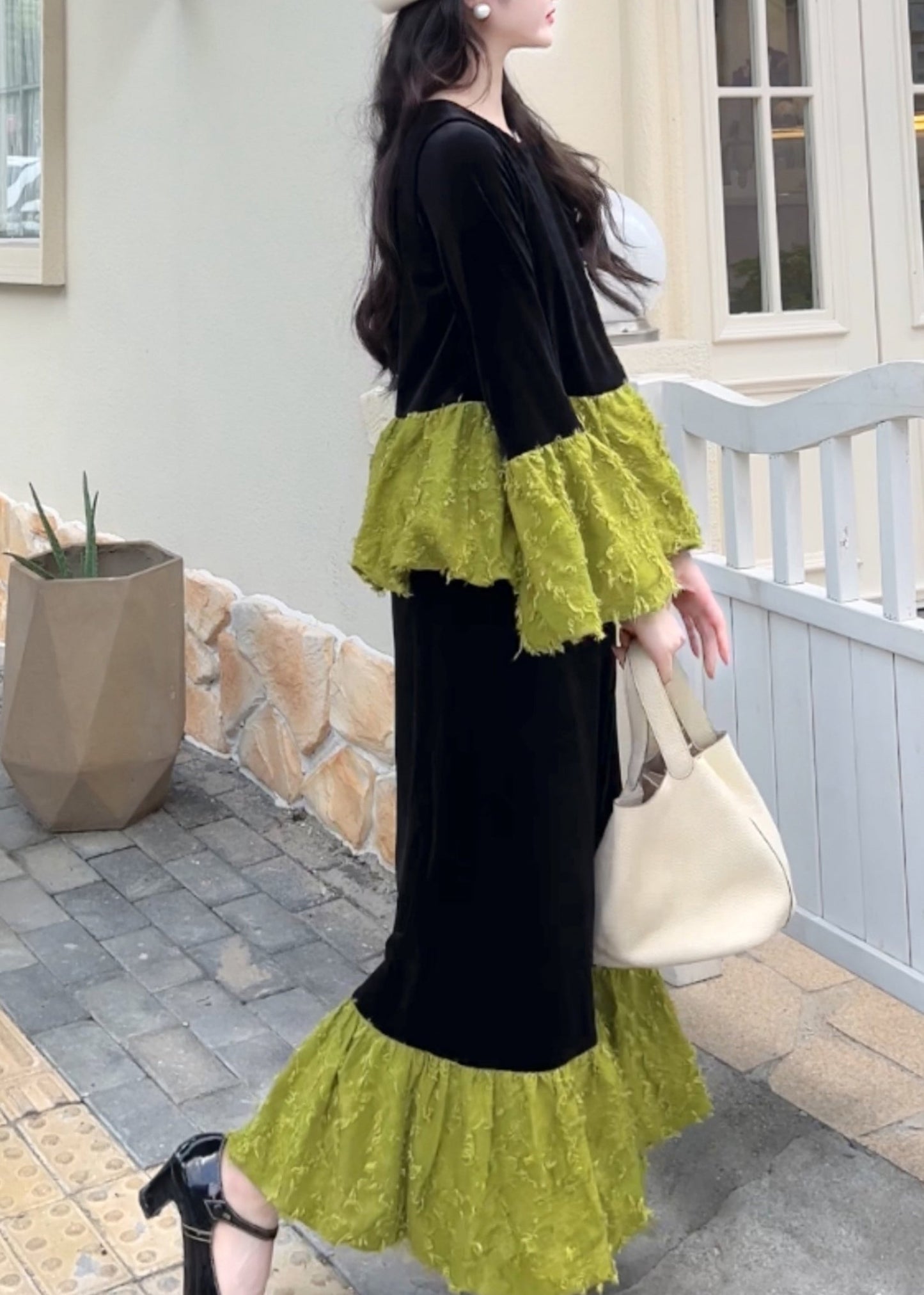 Stilvolles zweiteiliges Set aus Samt mit Farbblock-Design, Rundhalsausschnitt und Patchwork-Optik für den Frühling