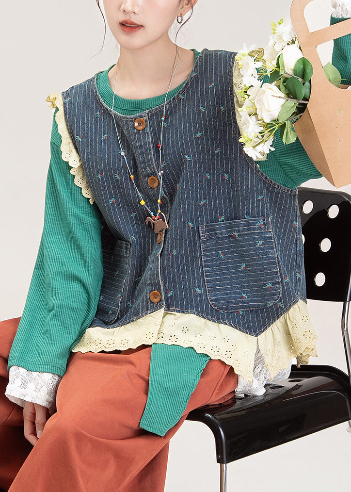Stilvolles zweiteiliges Set aus Weste und Oberteil in Denimblau mit Spitzenapplikationen und Stickereien – perfekt für den Herbst