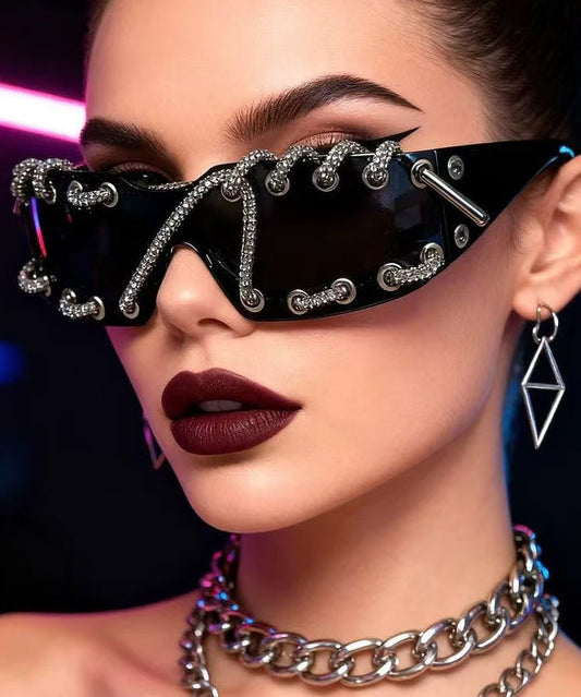 Stylish Frameless Punk Sparkling Diamond Sunglasses With Metal Ring Rivets